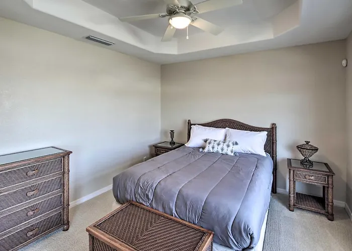 Putting And Bbq Modern Havasu Oasis! Holiday home *