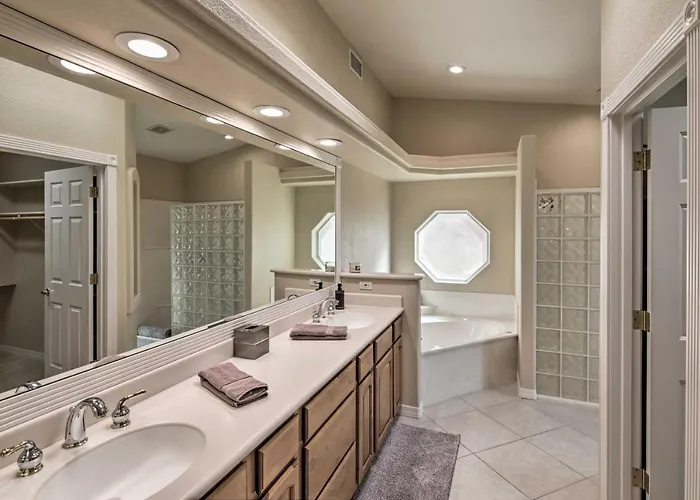 Putting And Bbq Modern Havasu Oasis! * Lake Havasu City
