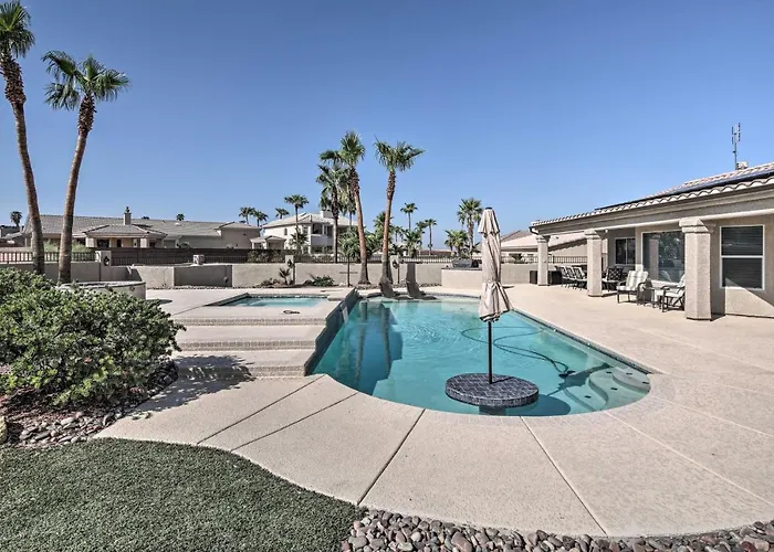 Putting And Bbq Modern Havasu Oasis! Holiday home